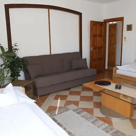 Apartment Tornyos Vendeghaz *